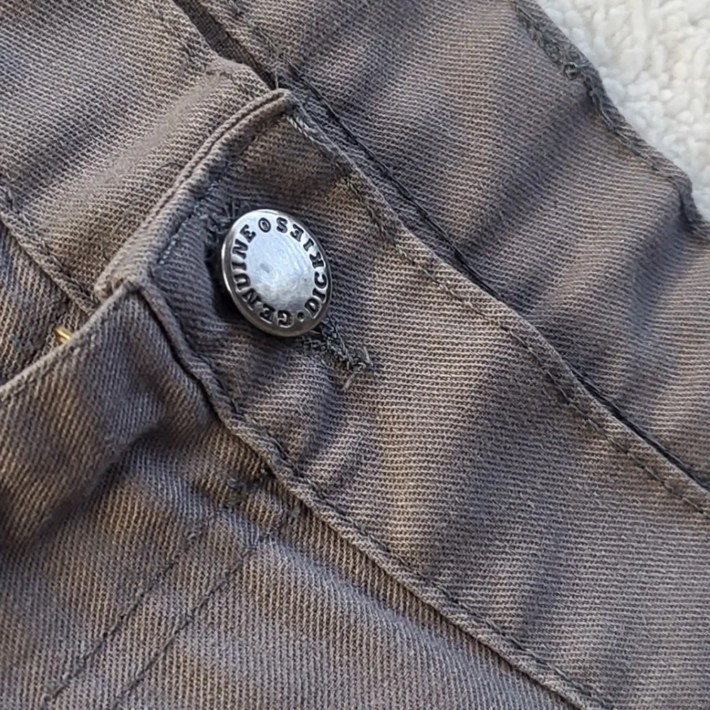 Dickies Men's XL Gray Shorts with Black Tip Pockets